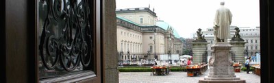 red-Hauptgebäude.jpg Bild 5