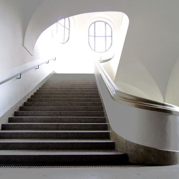 Treppe_LMU-360x360.jpg