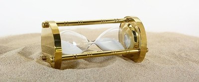 hourglass-g677ecda60_640.jpg Bild 5